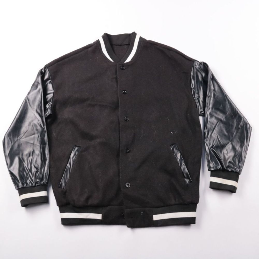 251202123-1